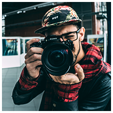male photographer